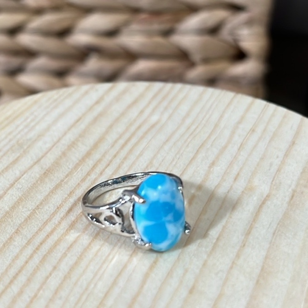 BLUE MOONSTONE RING STAMPED .925 SIZE 6